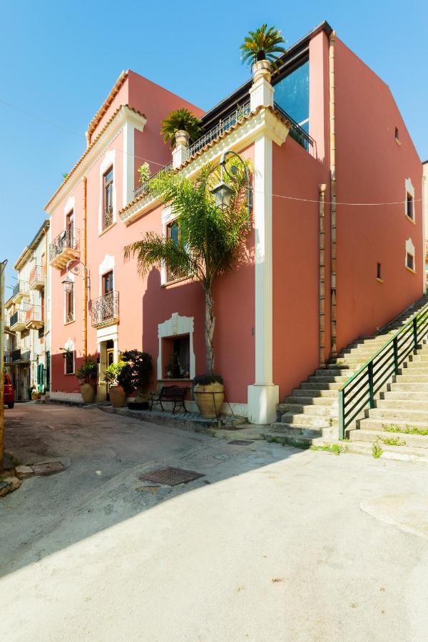 Отель Relais Briuccia E Ristorante Capitolo Primo Монталлегро Экстерьер фото
