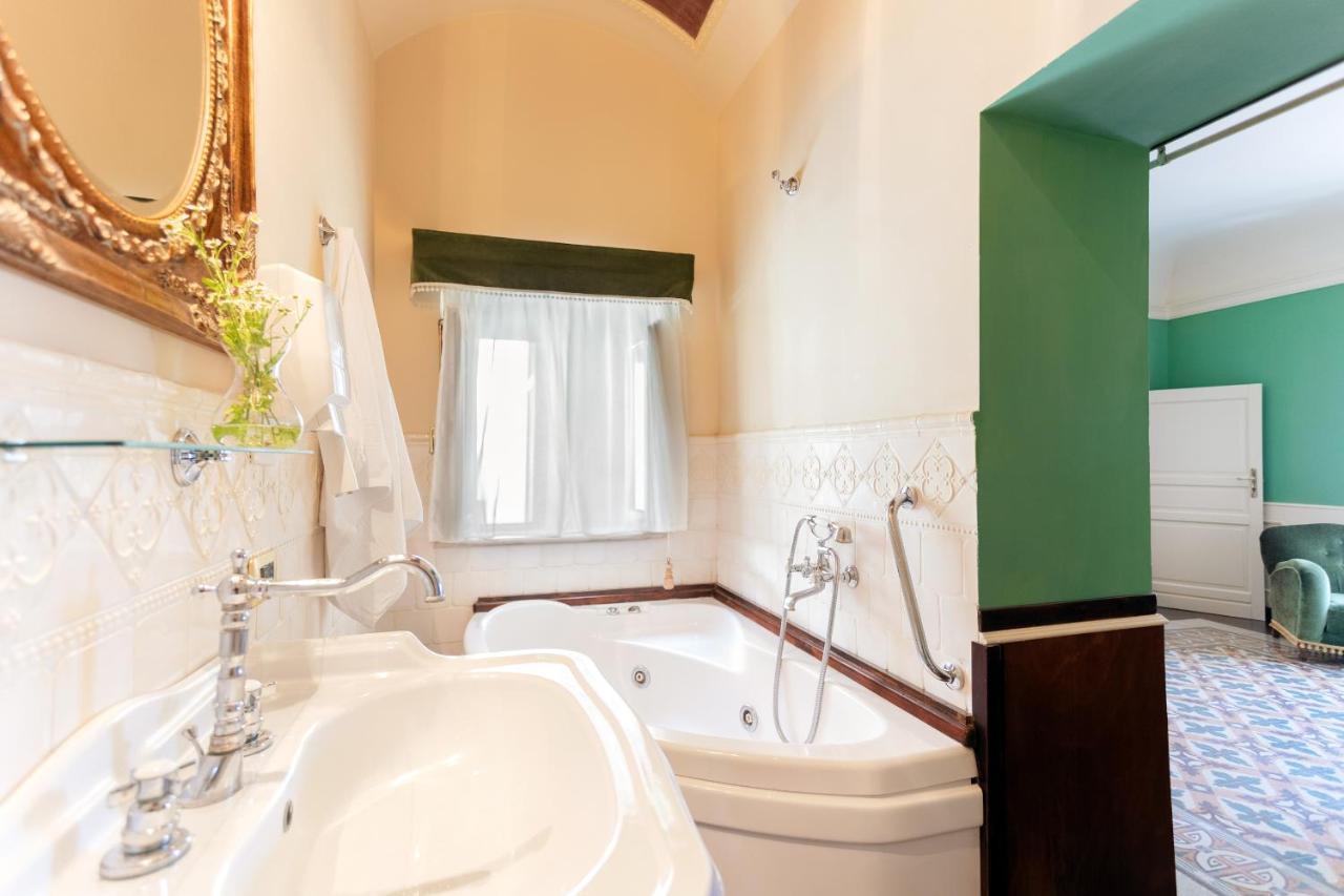 Отель Relais Briuccia E Ristorante Capitolo Primo Монталлегро Экстерьер фото